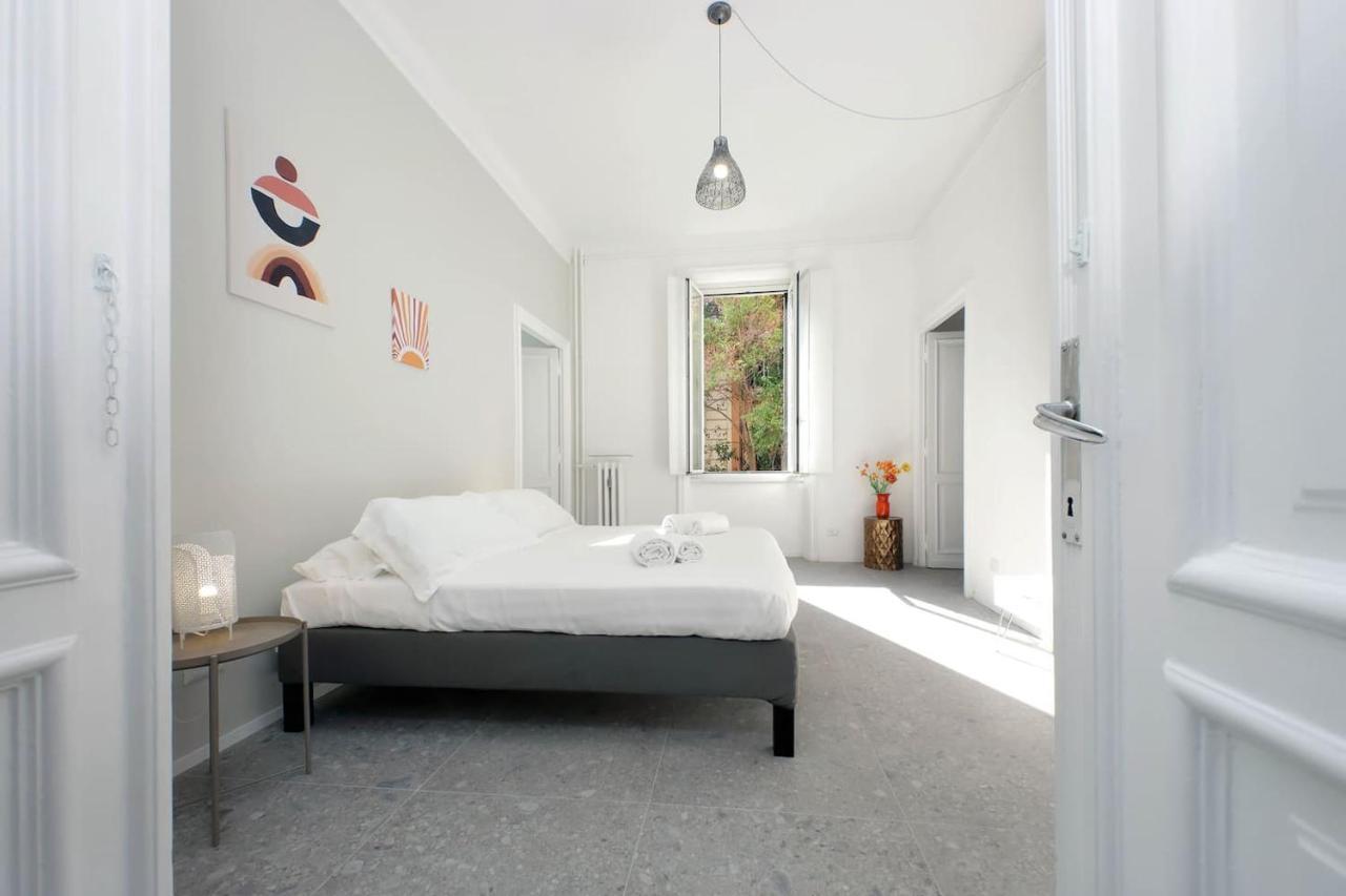 Appartamento "Corso - Cuore Di Roma" By Flatinrome Exterior photo