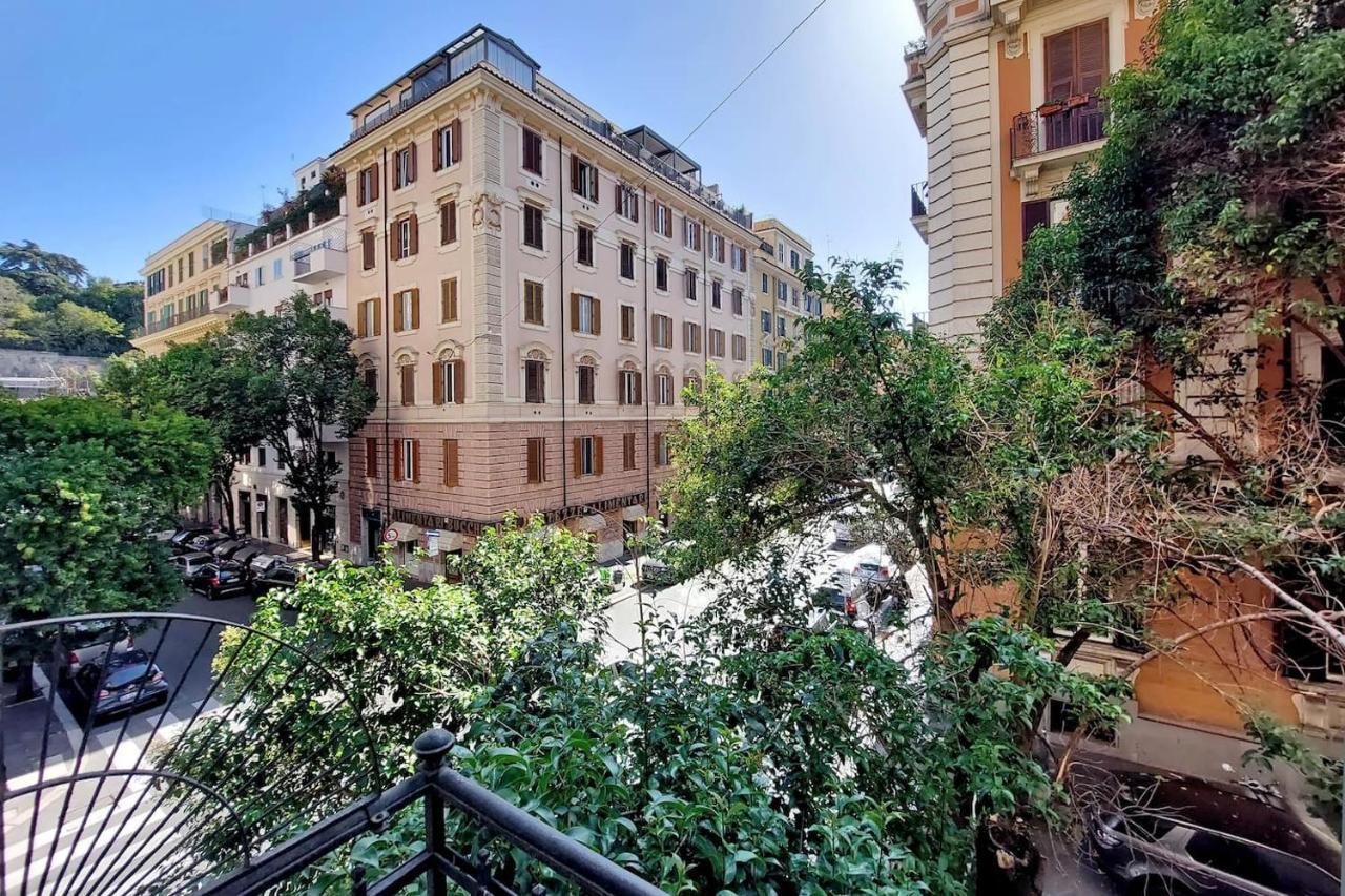 Appartamento "Corso - Cuore Di Roma" By Flatinrome Exterior photo